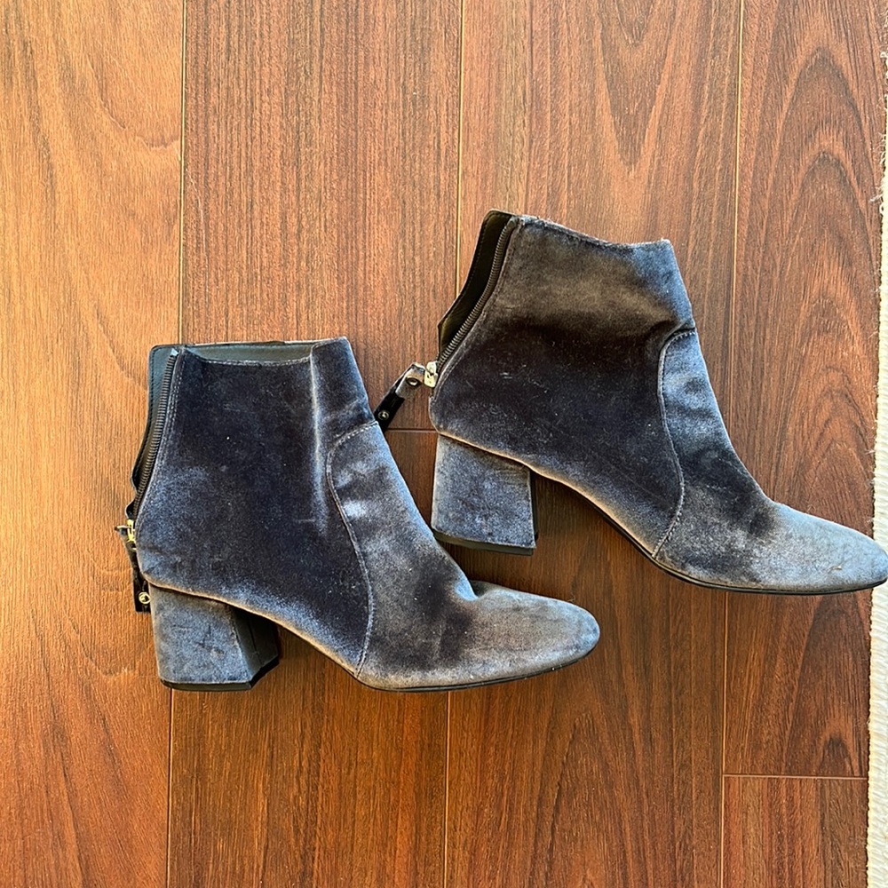 Gray/silver velvet booties